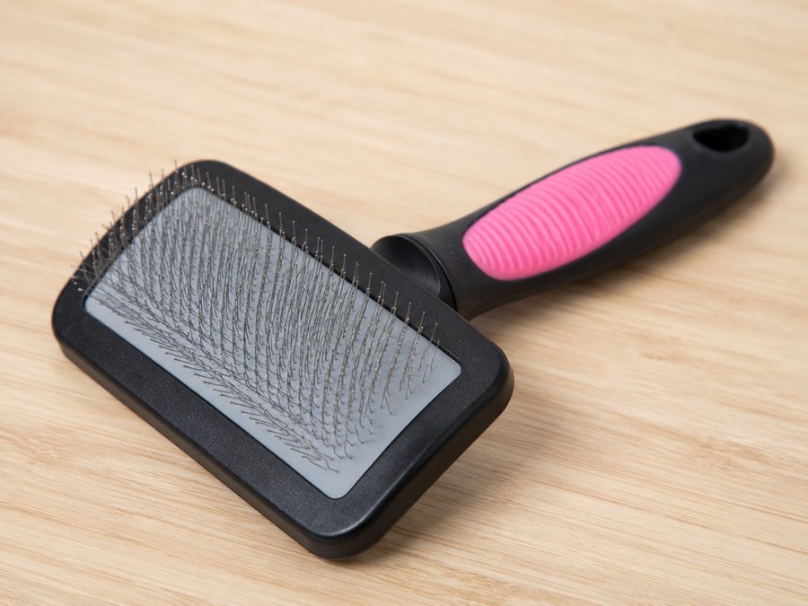Slicker Brush